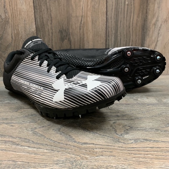 Under Armour Women/'s Kick Sprint Track Spikes Sz 8.5 NEW 1297114-100 Black//White